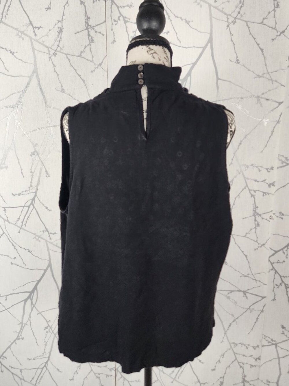 Nu Denmark Black Grommet Cowl Neck Tank - Picture 4 of 6